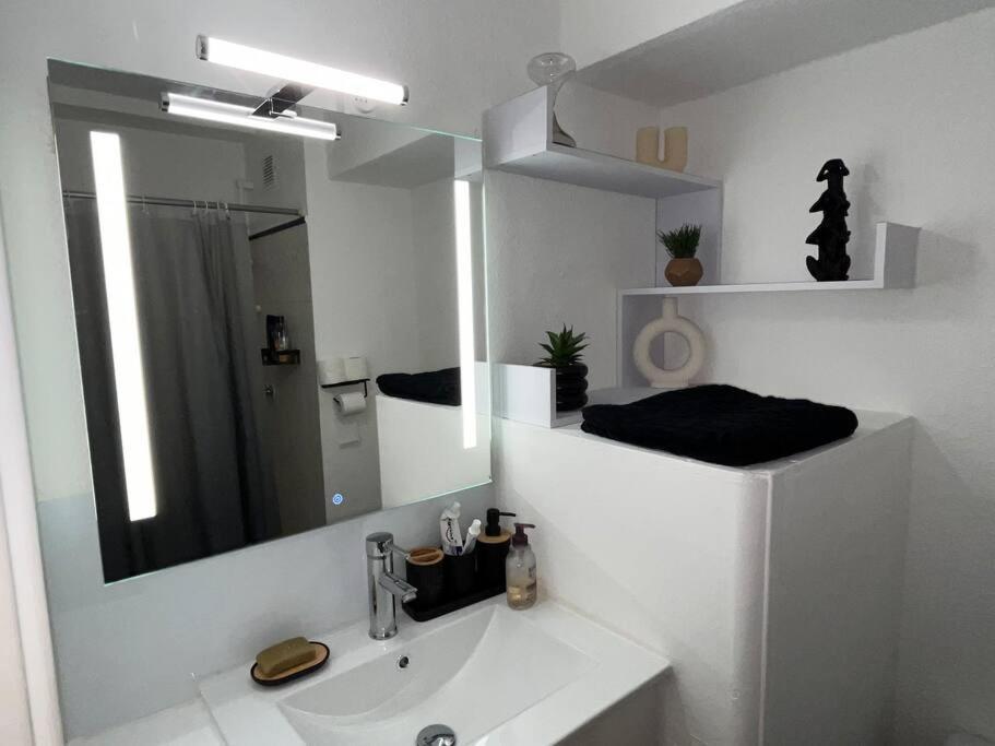 Votre Pied-A-Terre En Bord De Mer Sète Buitenkant foto